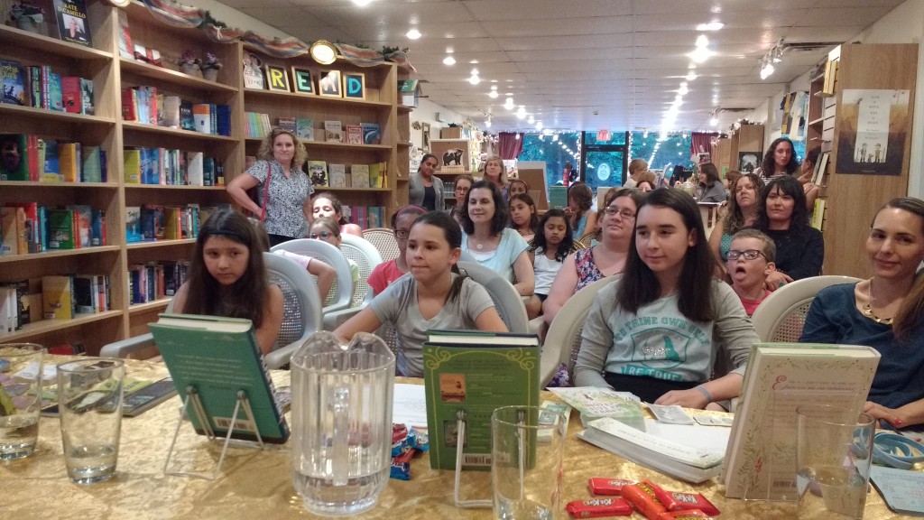 The wonderful readers who came out to see us!
